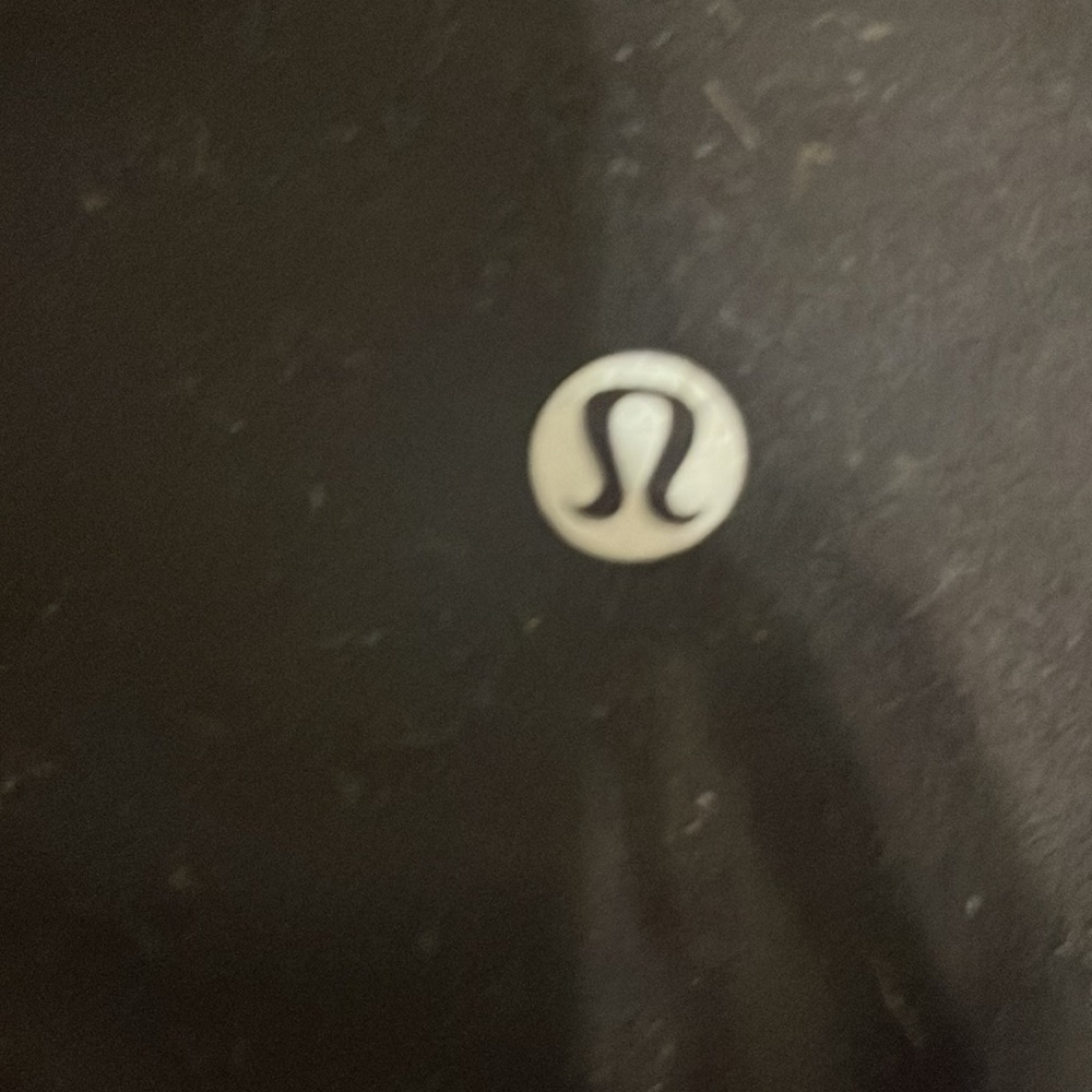 size 6 lulu aligns